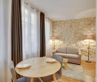 Sauveur VI | Serviced 1-Bedroom for Work