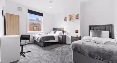 Spacious Leeds Home | Sleeps 6 | Free Parking