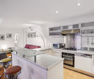 Sauveur IX | Serviced 1-Bedroom for Work