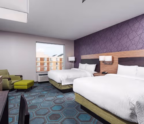 National Pkwy ApartHotel