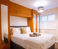 Stylish Chafford Stay