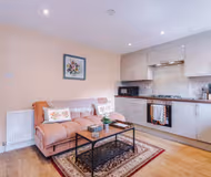 Stylish 2-Bed Bungalow