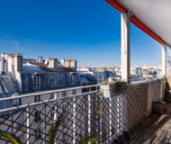 Rue de Grenelle Serviced Apartment with Eiffel Tower View