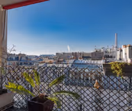 Rue de Grenelle Serviced Apartment with Eiffel Tower View