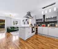 Elegant Flat | Family & Business Retreat