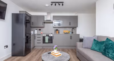 Contractor Stay |Sleeps 7
