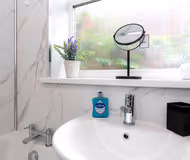 Gateshead 2BR Flat - Near Town & Metro Access