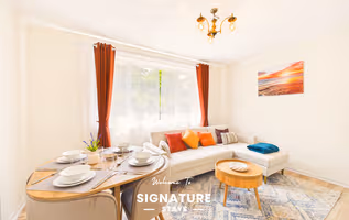 Saywell House | Parking | Sleeps 7