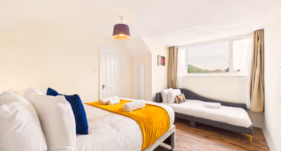 Saywell House | Parking | Sleeps 7