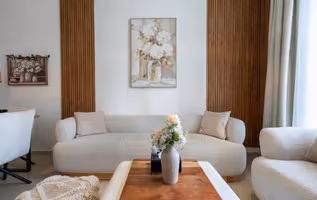 2 Bedrooms Skyline Escape