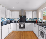 Heathrow Living 1 and 2 Bedroom Apartment