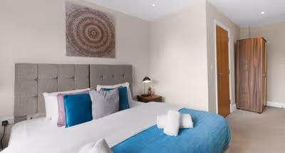 Heathrow Living 1 and 2 Bedroom Apartment