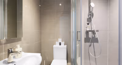 Heathrow Living 1 and 2 Bedroom Apartment