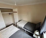 1st Floor Apartment near Heathrow