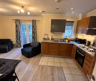 1st Floor Apartment near Heathrow