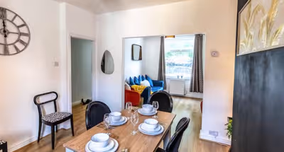 Cozy Hoole 3BR Home