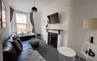 Central Boutique 3 bedroom apartment
