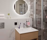 Coolsingel Burgundy Touch Serviced Apartment