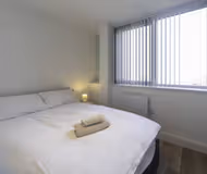 2 Bed Apartment in Central Gravesend w Games Room