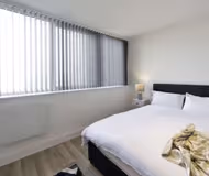 2 Bed Apartment in Central Gravesend w Games Room
