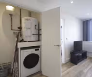 Spacious & Bright 1 Bedroom Apartment in Gravesend