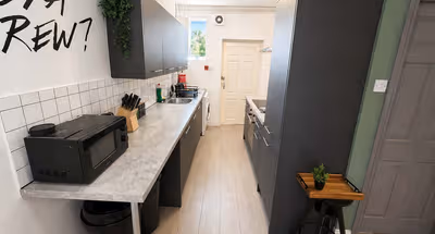Spacious House w/Free Parking