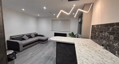 Modern 2-Bedroom Apartment in Peterborough Free Parking