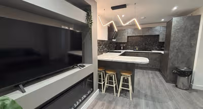 Modern 2-Bedroom Apartment in Peterborough Free Parking