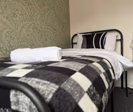 Comfy 3-Bed Home | Top-Rated Beds