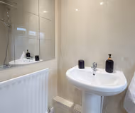 Comfy 3-Bed Home | Top-Rated Beds