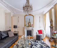 BEAUTIFULLY VINTAGE- STUNNING ART DECOR IN ST GERMAIN DES PRES