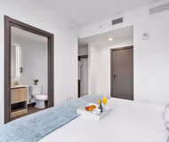 Biscayne Three apartments