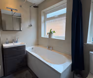 3 Bed Semi Detached House with Ground Floor Suite