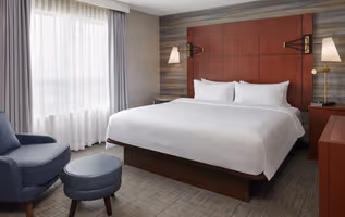 Calgary Ave ApartHotel
