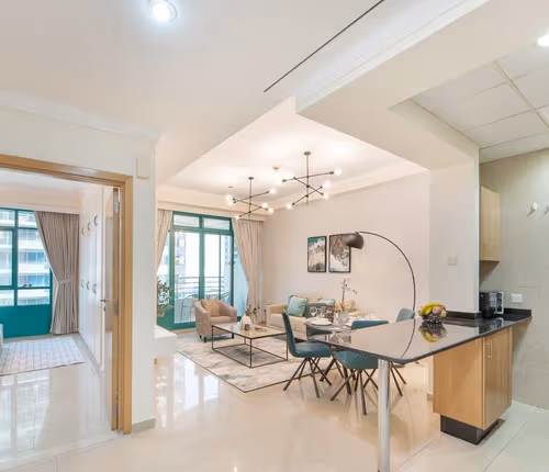 Vibrant One bedroom at Marina