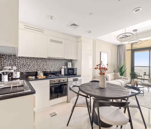 Panoramic Skyline 2BR with Private Balcony