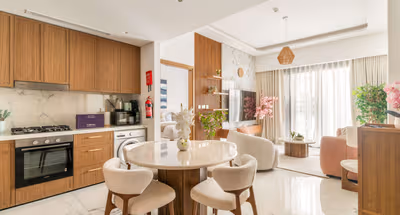 Spacious & Stylish 2 Bedrooms at Azizi Riviera