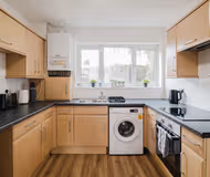 Spacious 3-Bed Home with Free Parking