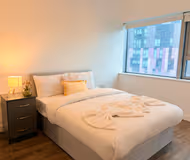 Modern 1BR Croydon Stay | WiFi, Kitchen, Ground Floor