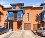 Silchester Pl