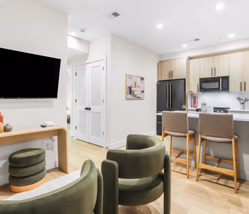 Updated & Modern  NW