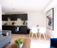 Coates House 01