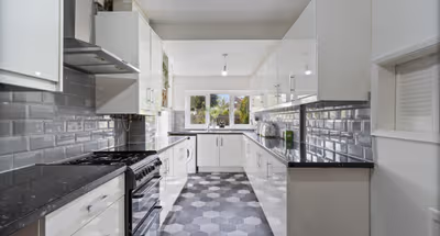 Robin Hood 3BR