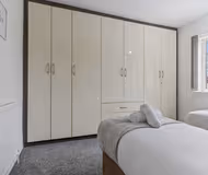 Robin Hood 3BR