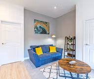 Prescott Court by Guestz