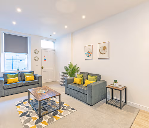 Prescott Court by Guestz
