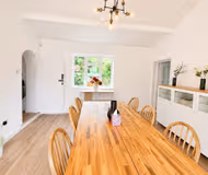 listing-1724264272640685441-6