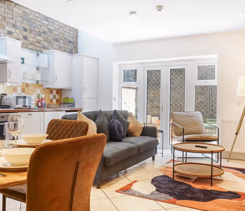 listing-1163673718971719155-0