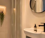 4-bedroom house in North London!
