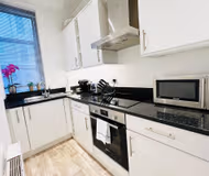 listing-1375234485064010608-4